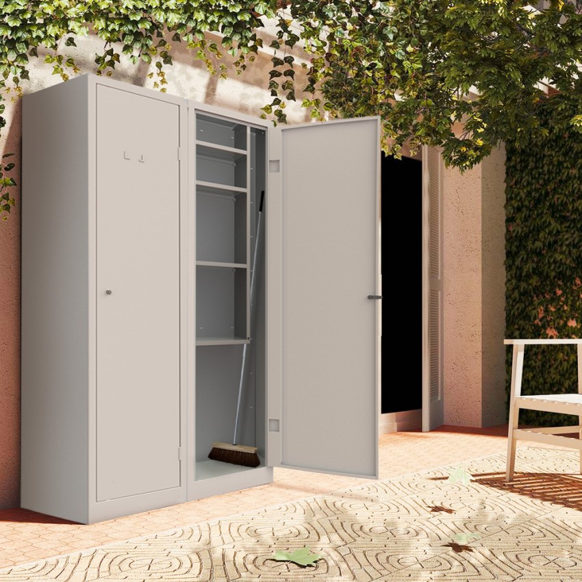 Lire la suite à propos de l’article Meuble à balai : comment choisir le rangement idéal pour votre maison