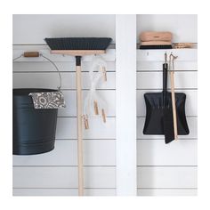 découvrez des astuces pratiques pour organiser efficacement un placard à balai étroit et optimiser votre espace de rangement.